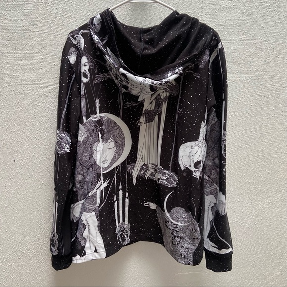 BlackMilk Austen’s Hamlet Hoodie Sweater - Picture 6 of 6
